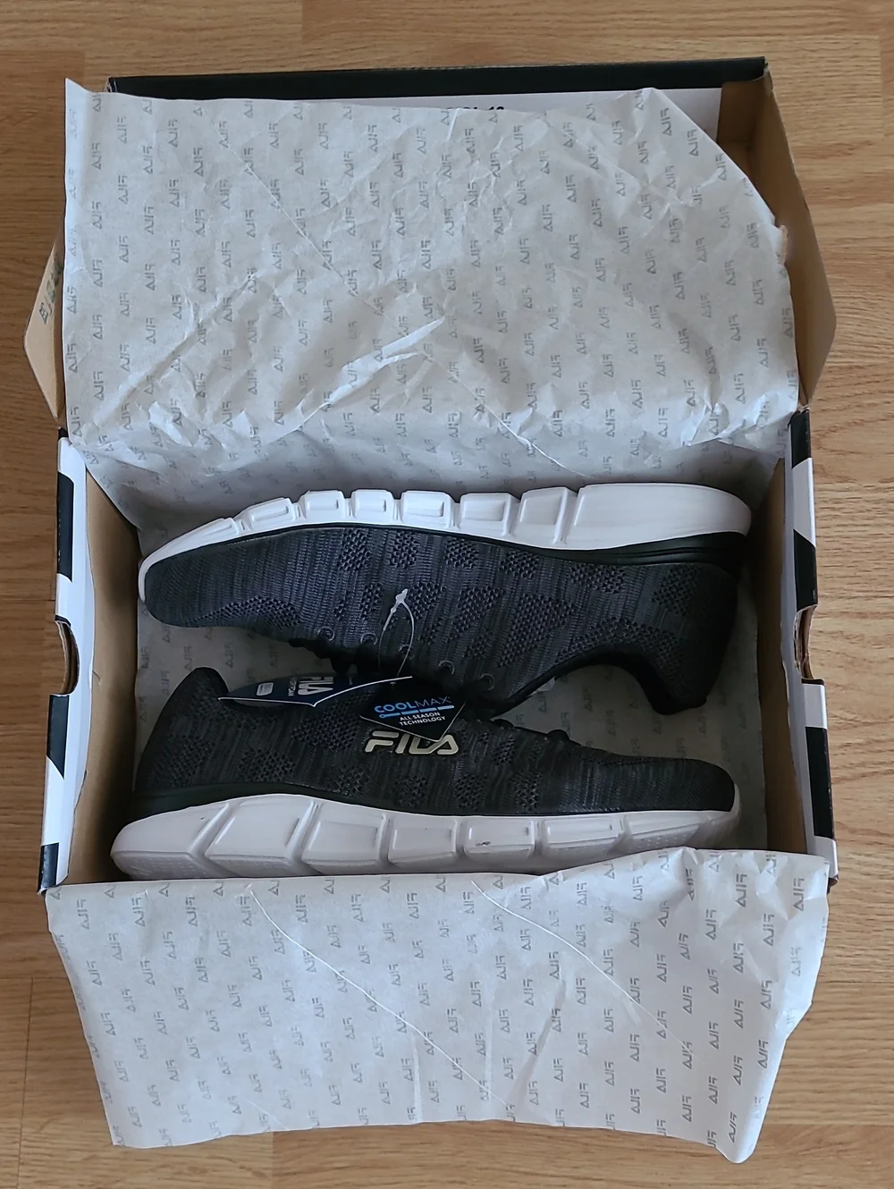 Fila Memory Techknit Sneakers - Picture 2 of 7